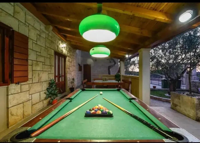 House Niksi Feriehus *