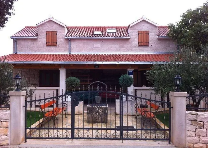 House Niksi *