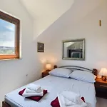 House Niksi