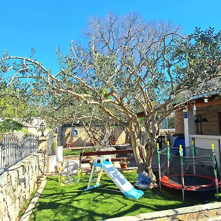 House Niksi Holiday home